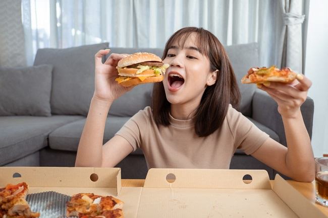 Inilah Alasan Mengapa Kamu Selalu Lapar?